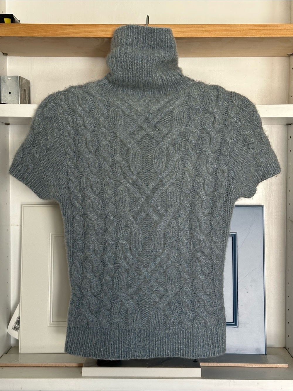 Ralph Lauren Black Label Cashmere Cable-Knit Turtleneck Sweater - Picture 2 of 10